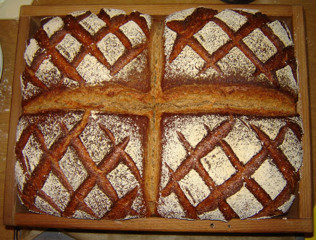 Holzbackrahmenbrot04.jpg