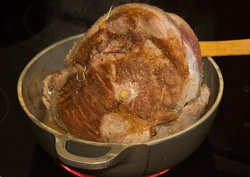 291212012Rehkeule-mit-Mettfüllung.jpg