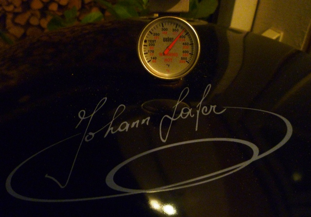 Flachgrillen im Kugelgrill.jpg