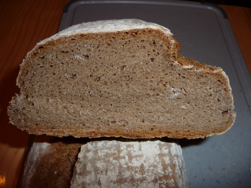 20130102_AnschnittBauernbrot.JPG