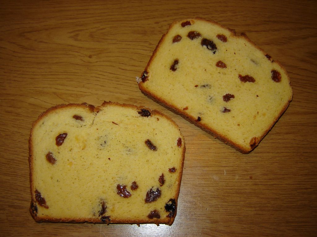 Maisbrot mit Rosinen 22.jpg
