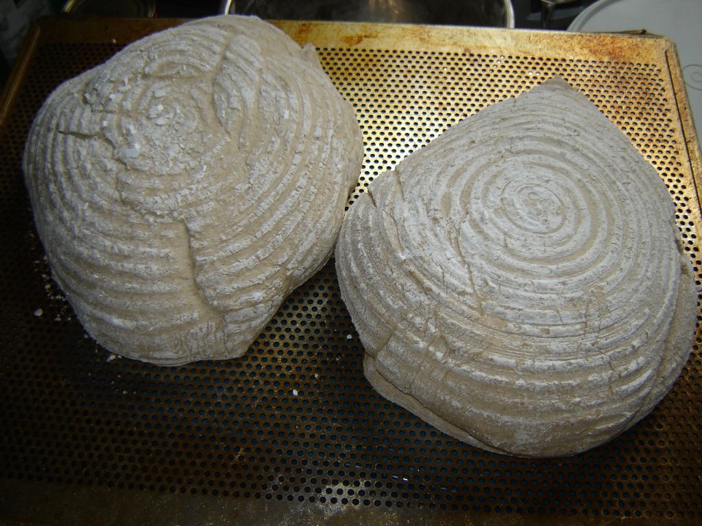 Mäxles Holzofenbrot 08.jpg