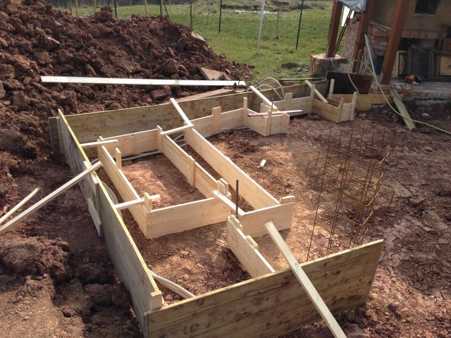 Geschafft. Noch Eisen rein und Beton und fertig ist der Lack.