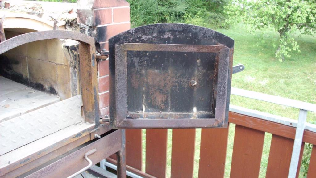 Einschubfach Schamottesteine Türe innen