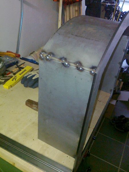 Hier musste ein Nagel mit eingesetzt werden um die Lücke zu schließen.