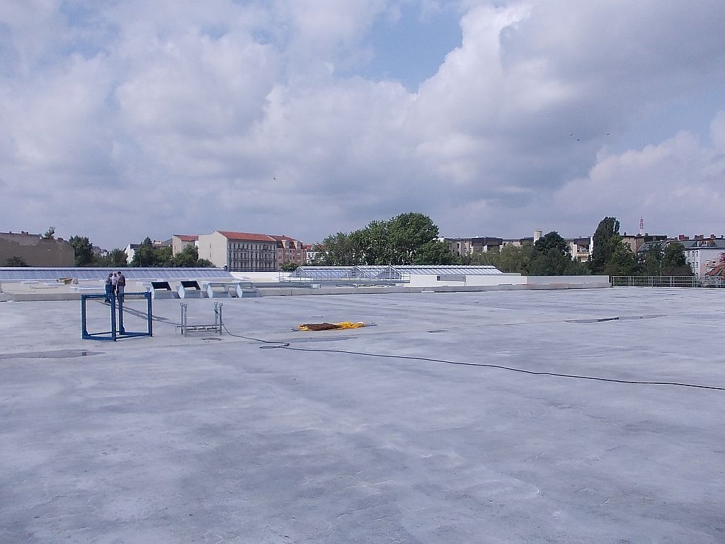 Kunstrasenspielfeld.jpg