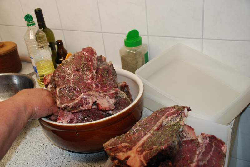 eingelegte T-Bonesteaks