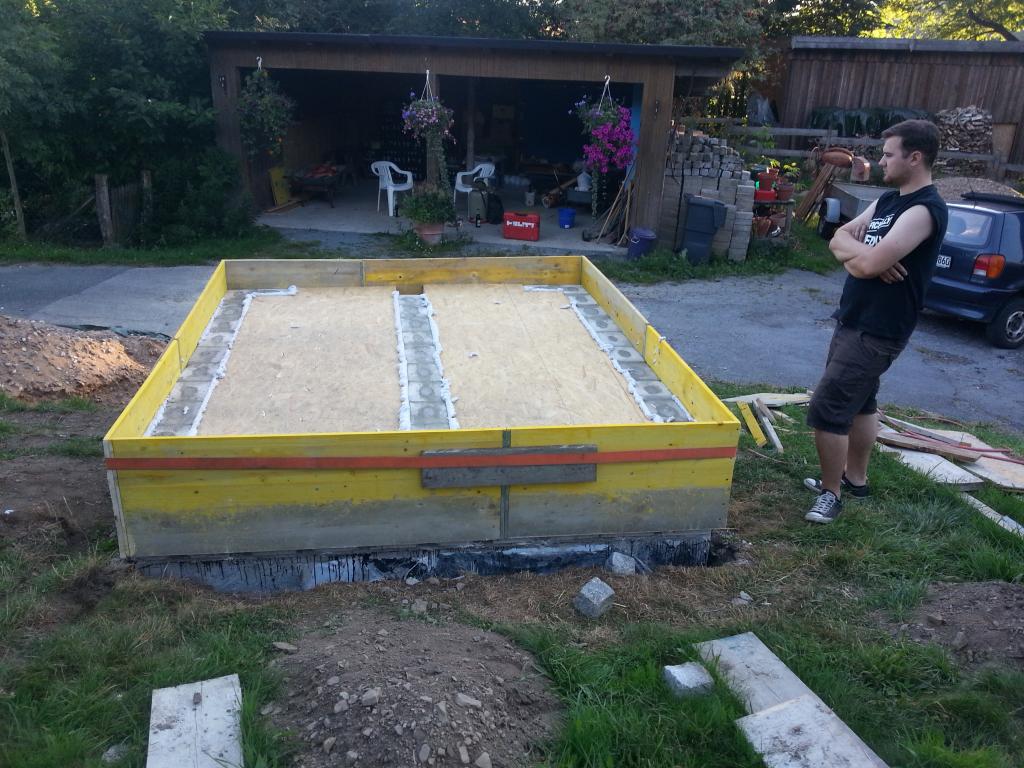 Schalung fertig.jpg
