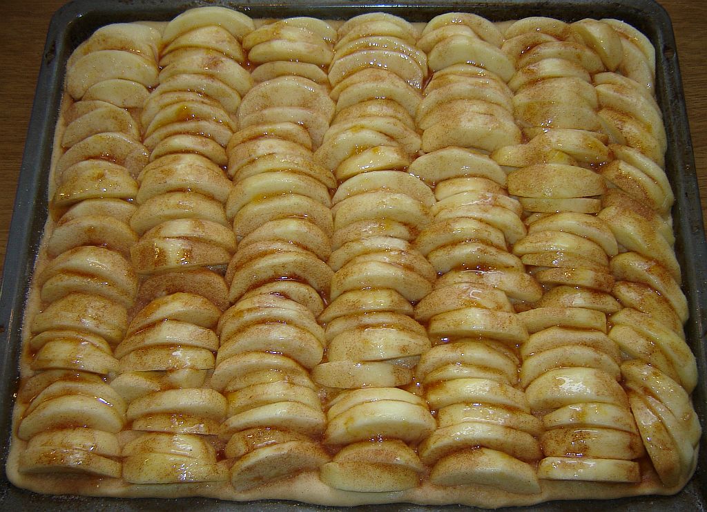 Muttentaler Apfelkuchen 01.jpg