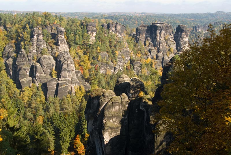 151013Wehlen-Steinerner-Tisch-Bastei-Rathen023.jpg