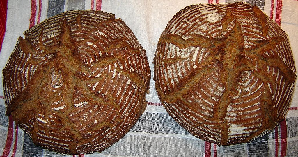 Roggenmischbrot06.jpg