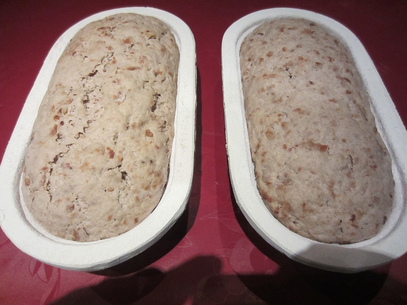 Zwiebelbrot Gärkörbchen.JPG