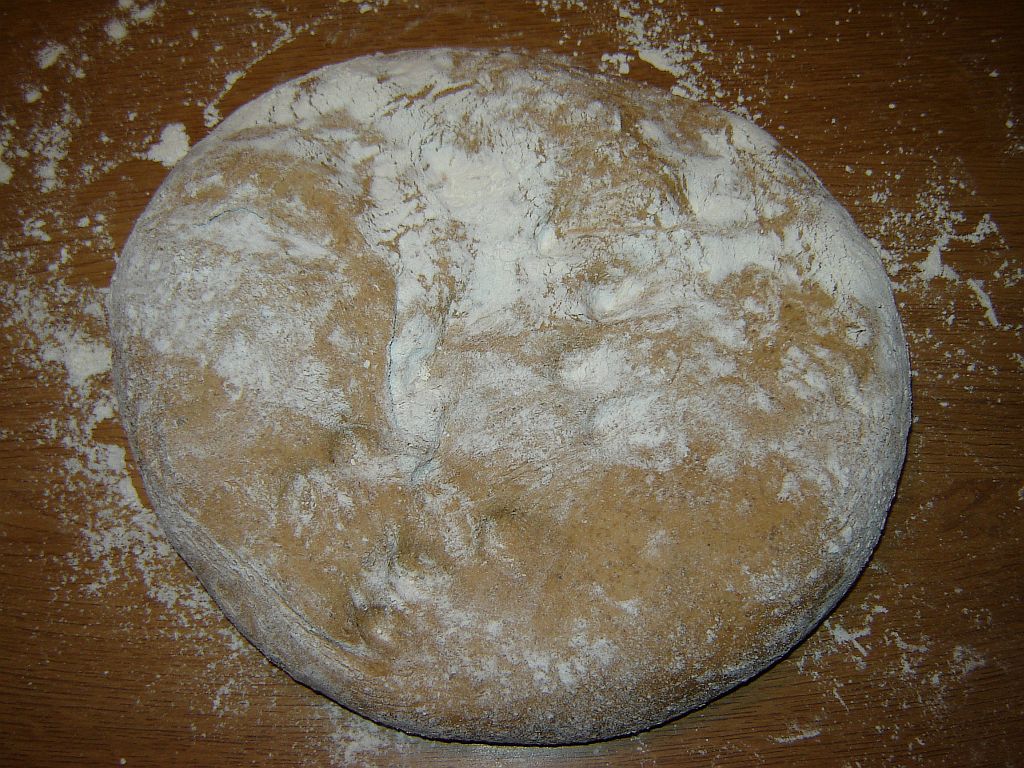 Versuchsbacken_Roggenvollkornbrötchen03.jpg