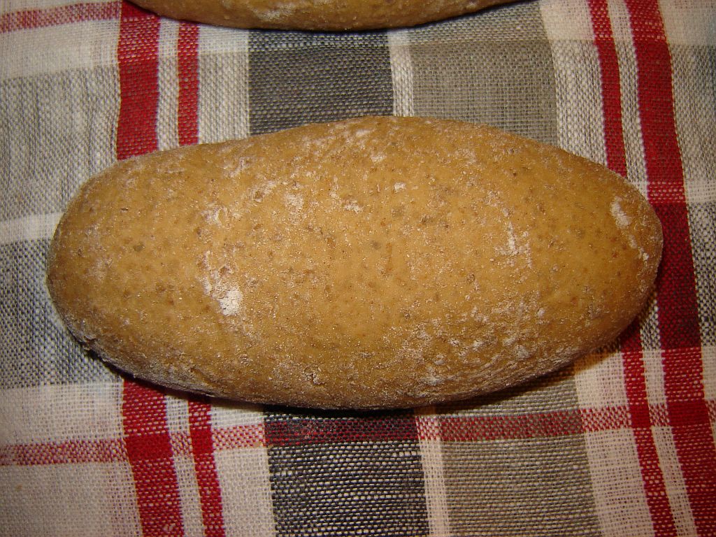 Versuchsbacken_Roggenvollkornbrötchen09.jpg