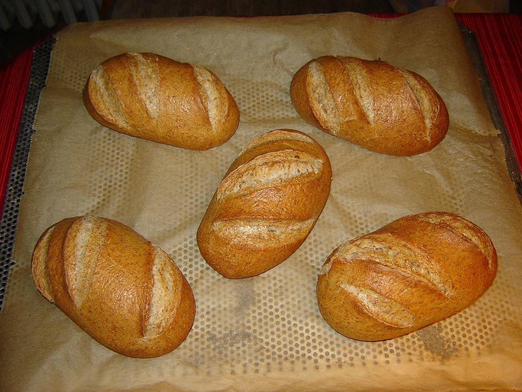 OBM13Vollkornbrötchen11.jpg
