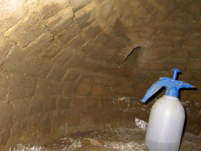 Heir habe ich die Fugen nachgezogen mit der Hand.