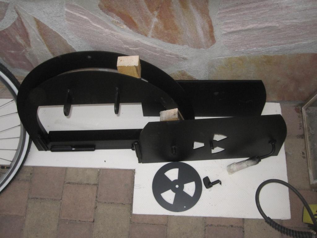 Meine Ofentüre zerlegt und frisch lackiert