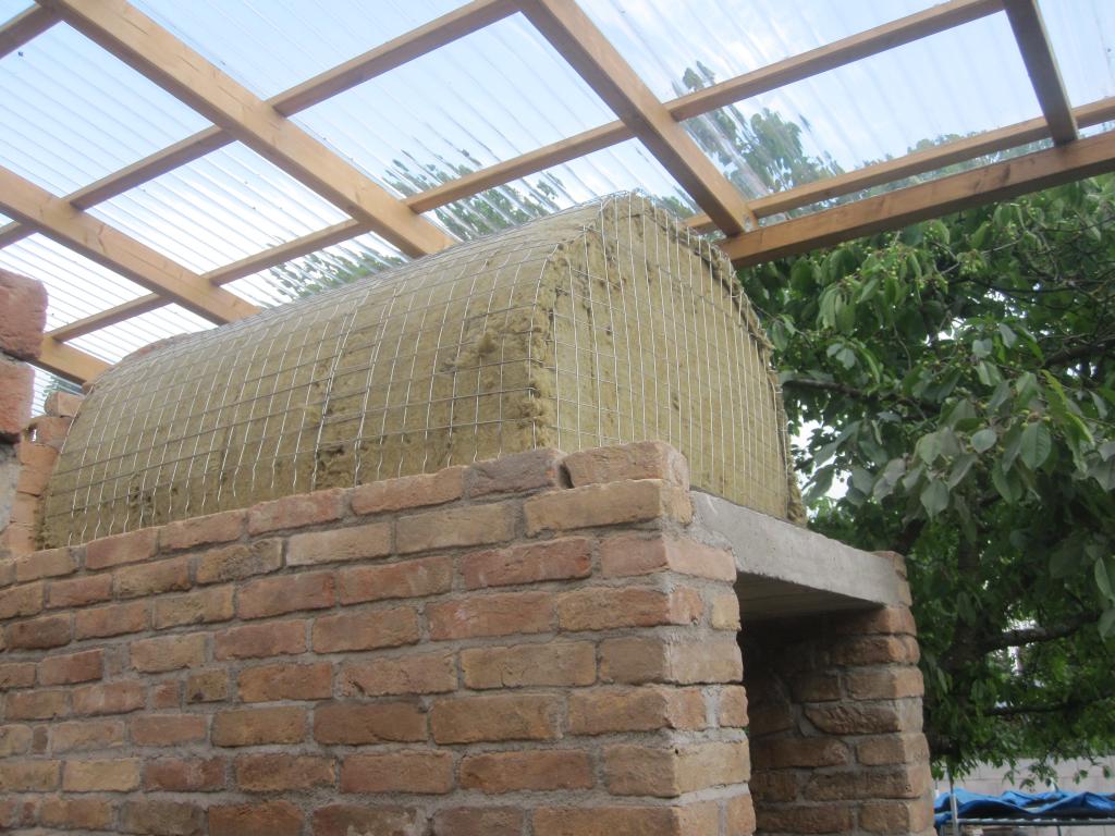 Isolierung Steinwolle mit Hasengitter.jpg