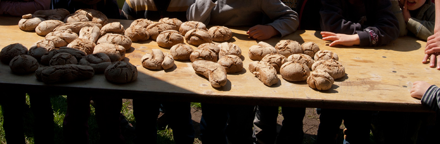 050514WaKiGa-backt-bei-uns-Brötchen003.jpg