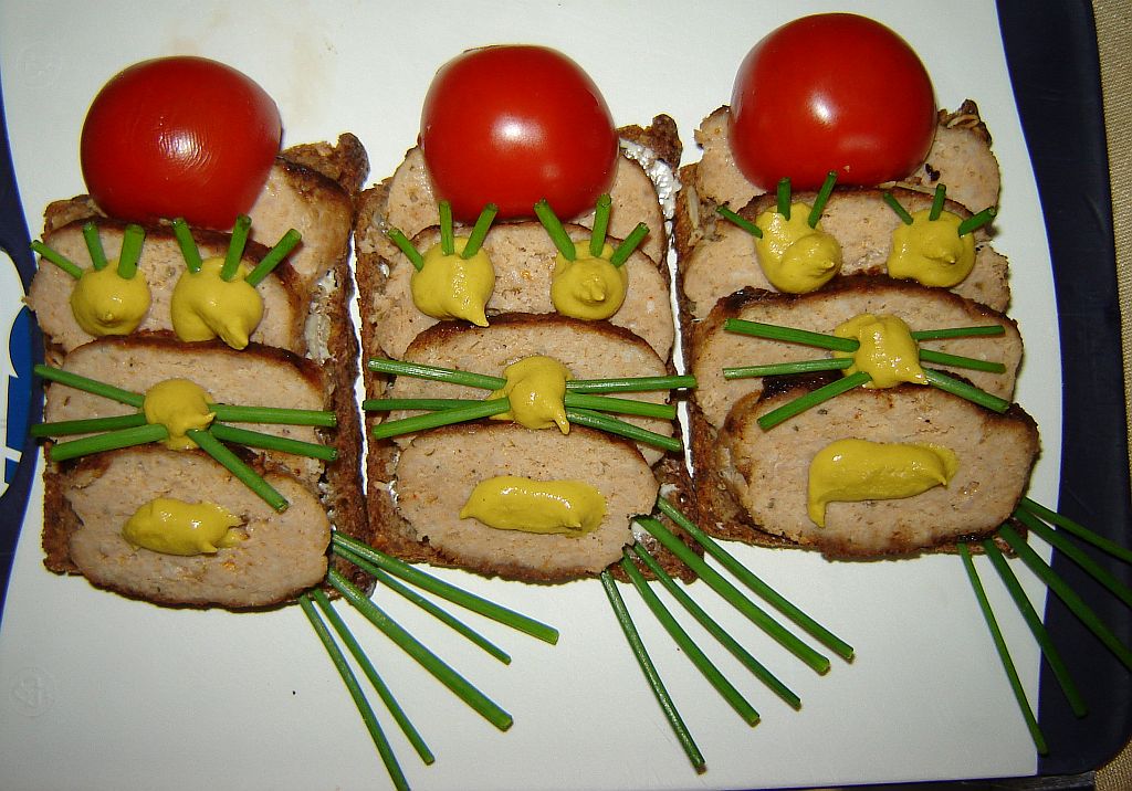 Lustige Frikandelschnittchen.jpg
