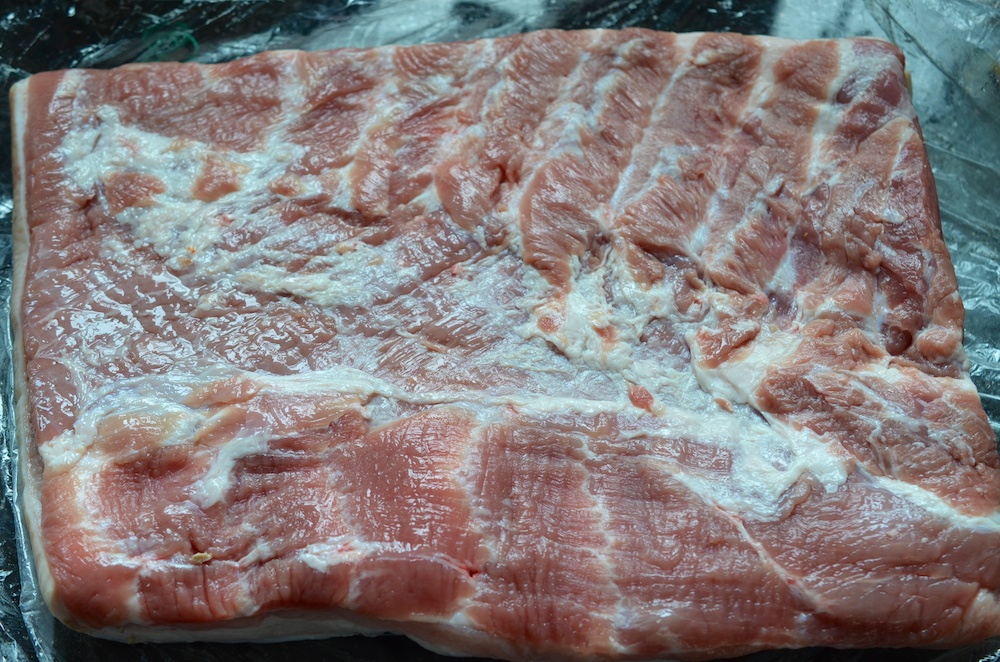 Wie man sieht, sieht man nix. Da ist ja kaum Speck an dem Teil, ja war das Vieh permanent unterfüttert oder nur auf Wanderschaft?