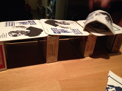 Gerade, Rund, um´s Eck ??? <br />Hier wurde auch ein Tunnelgewölbe nochmal thematisiert..