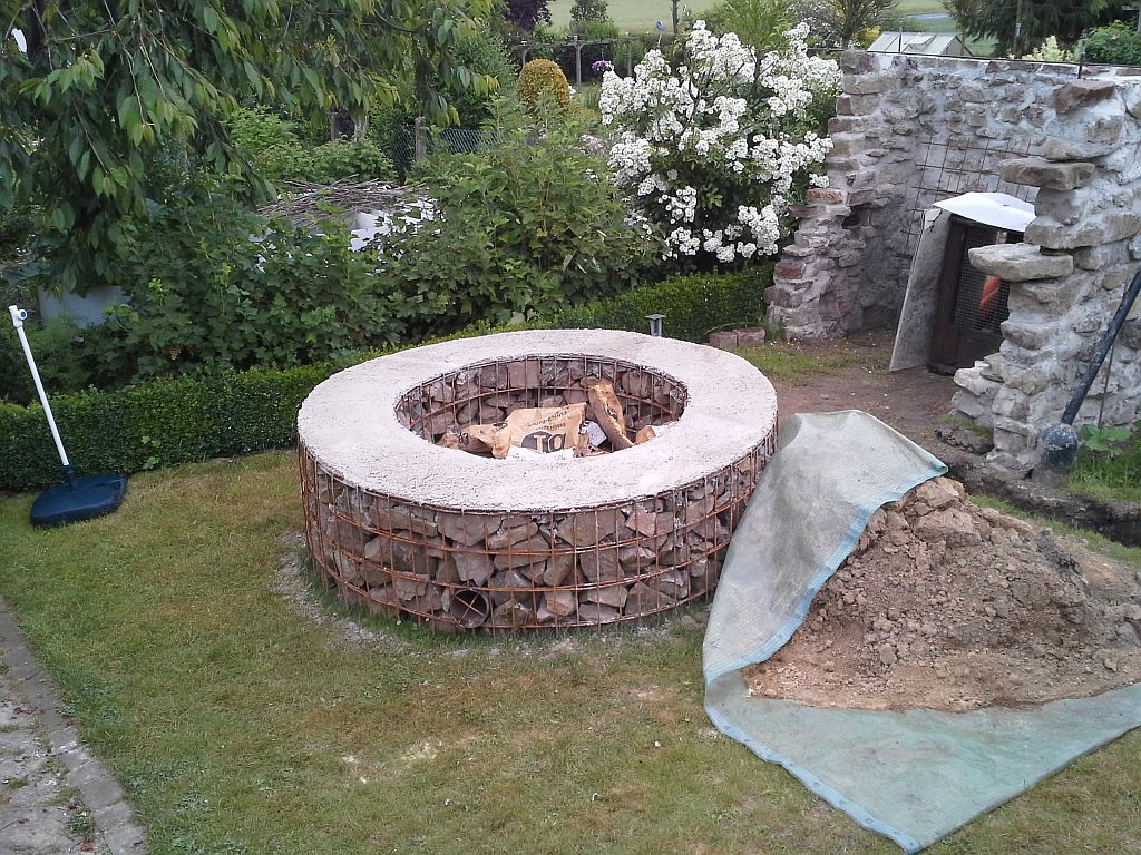 Der Rohbau vom Grill wäre dann mal fertig