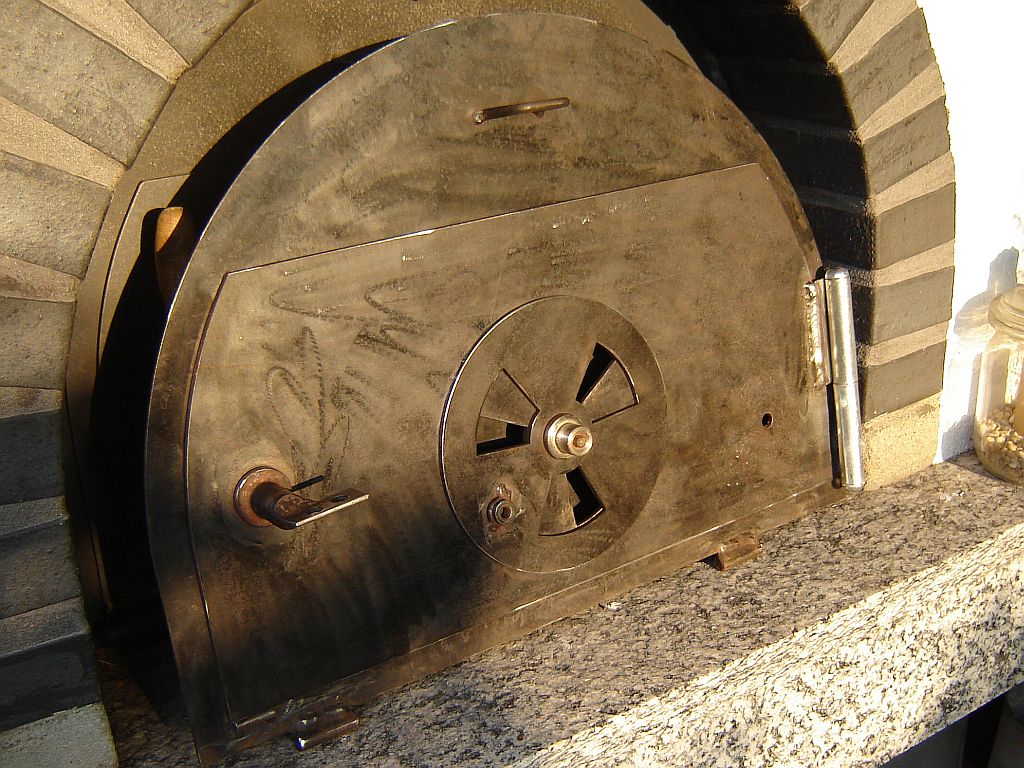 Michels Ofentür01.jpg