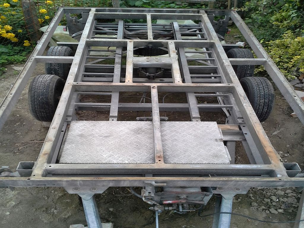 Innenmasse, 185cm breit und 340 cm lang