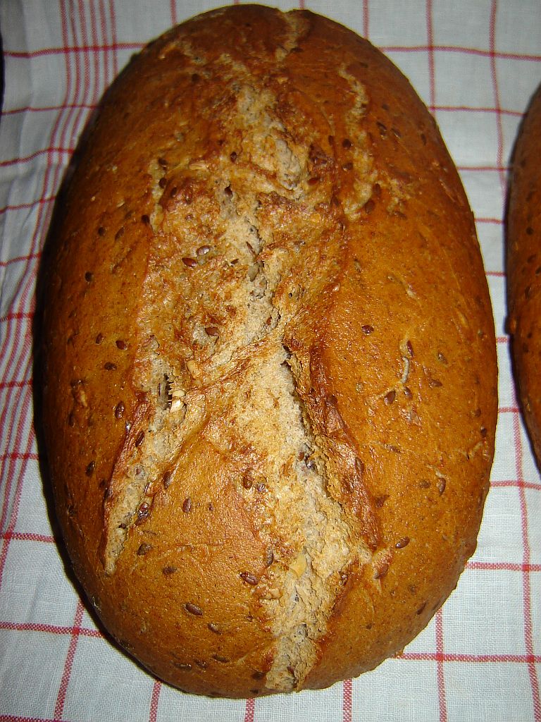 Weizenmischbrot mit Hefe und Quellstück 02.jpg