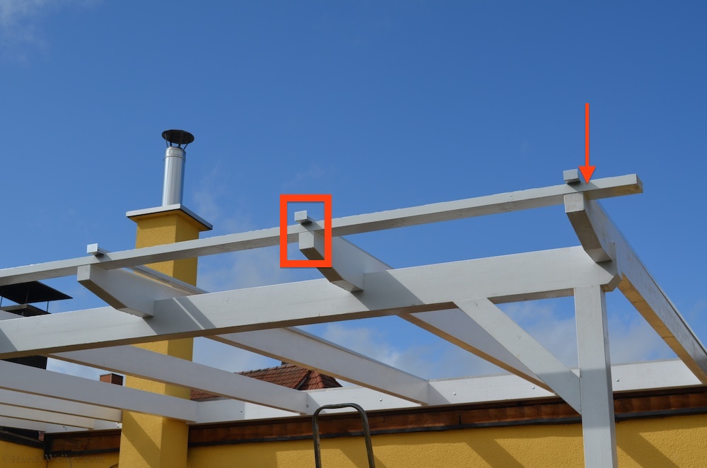 Holzaufbau Terrasse 1.jpg