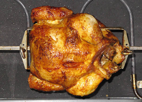 Bio-Hendl am E-Drehspieß