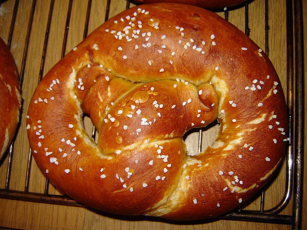 Laugenbrezel02.jpg
