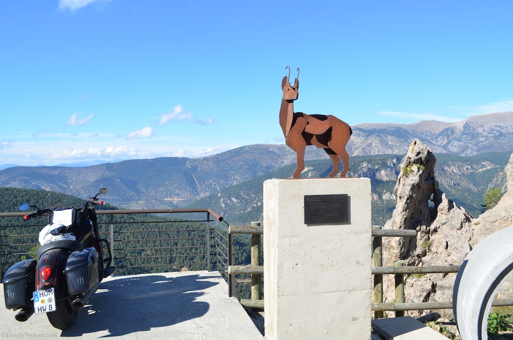 An einem der unzähligen Pässe die wir befahren haben.