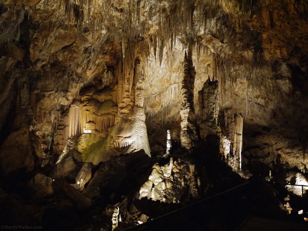 In der Tropfsteinhöhle. Gigantische Ausmaße und wunderbar anszusehen.