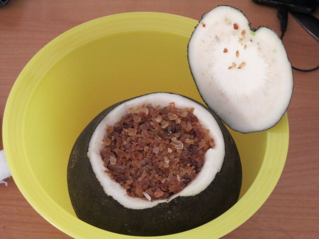 Grümmel Kandis eingefüllt.jpg