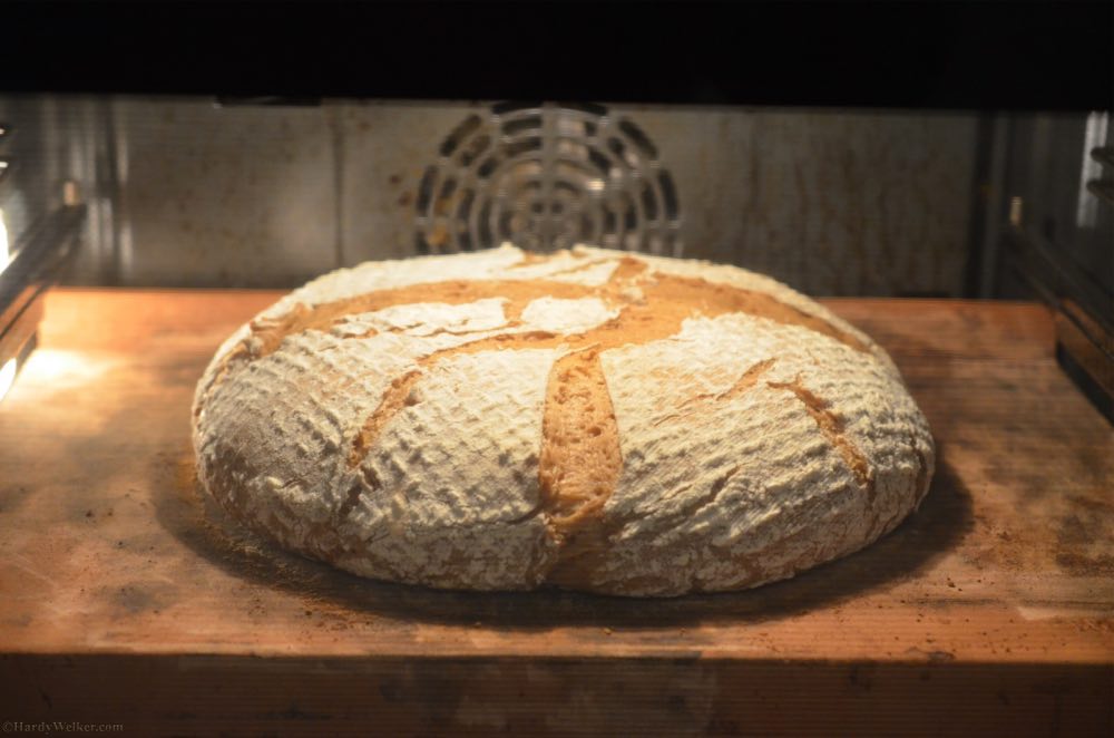 Kreuzerbrot mit 2x Sauerteig 2.jpg