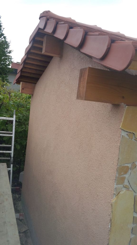 ..... noch ein wenig Putz auf die Rückseite