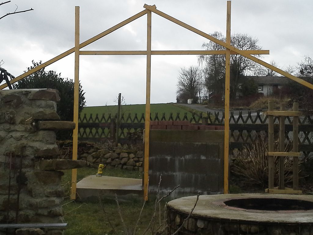 Lattengerüst zur wie das Haus werden soll