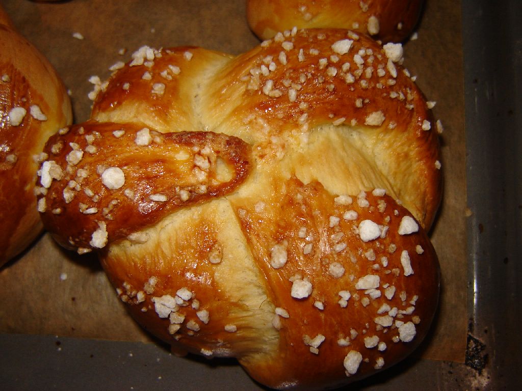 Knotenbrötchen03.jpg
