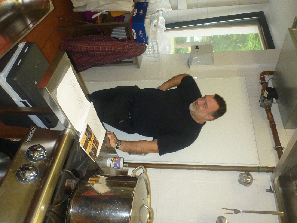 während villa riba schon ...der Meister im Konzentrationsmodus...