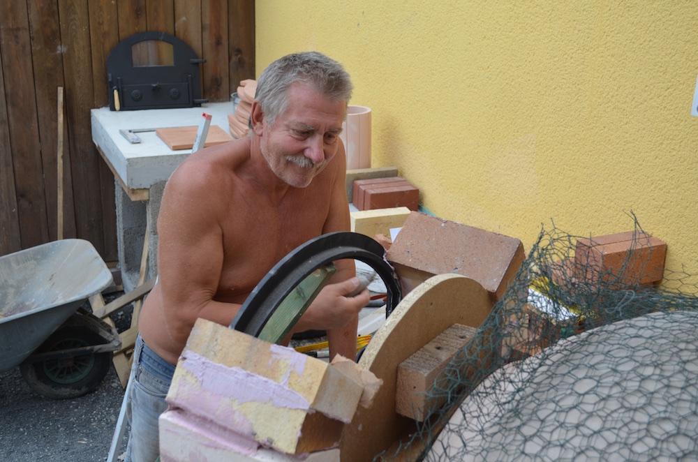 Steinbackofen Türrahmen Abzug 3.jpg