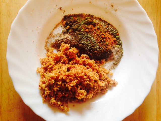 Gewürze mit Zwiebeln