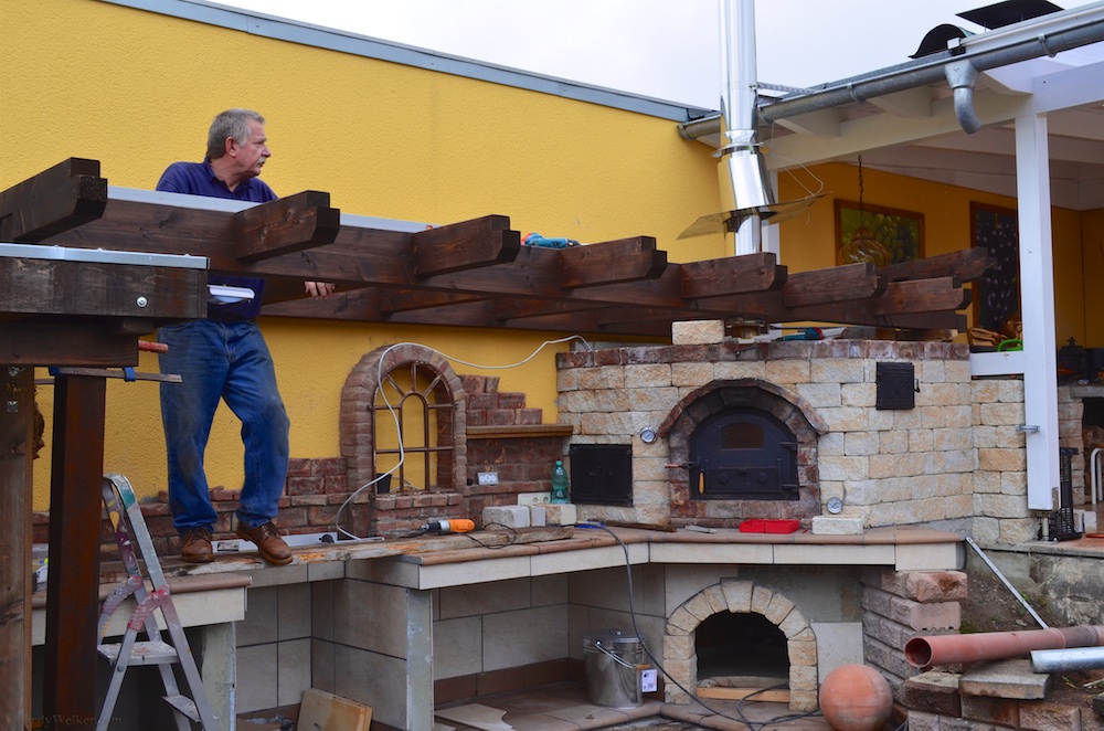 Holzkonstruktion Gründach 1.jpg