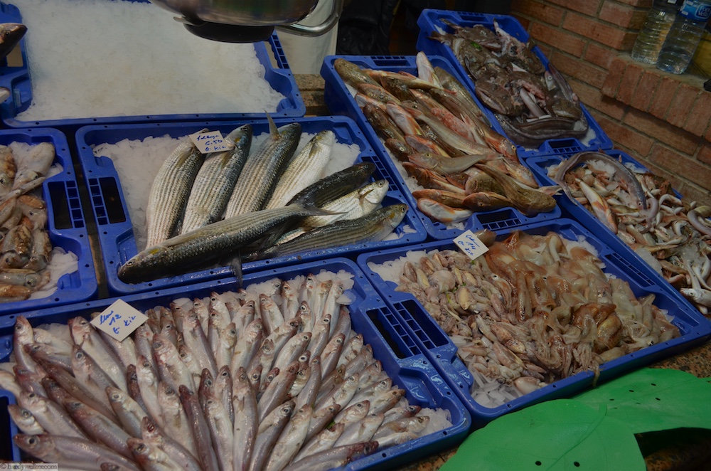 Fischmarkt Roses 13.jpg