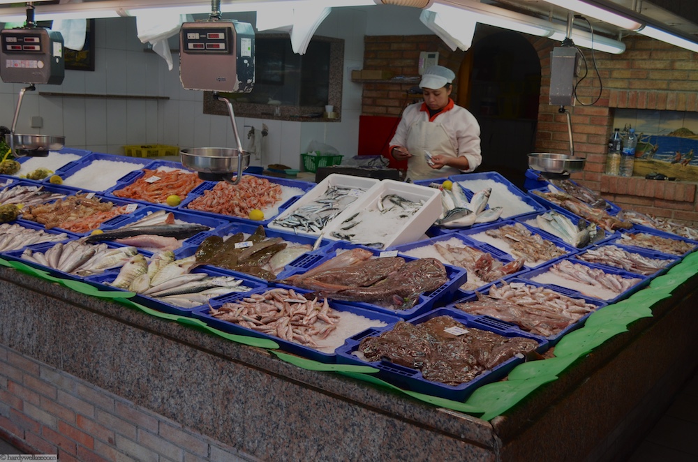 Fischmarkt Roses 11.jpg