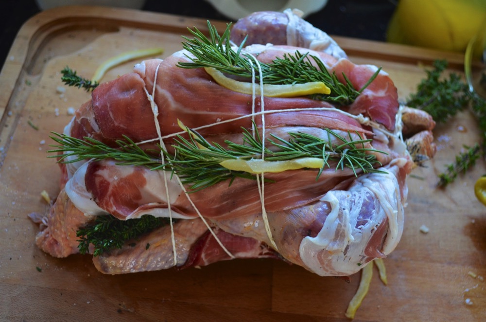 Perlhuhn shade in grey 2.jpg