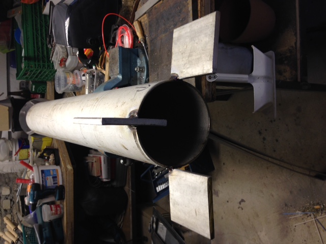 Rocket- Tube <br />Knotenbleche passen genau in die Stossfugen des zu mauernden Kamin