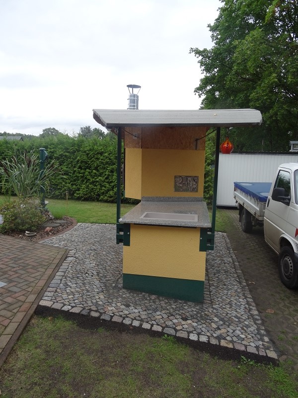 gepflstert mit uralt-Steinen, hab ich nahe Leipzig aufgegabelt