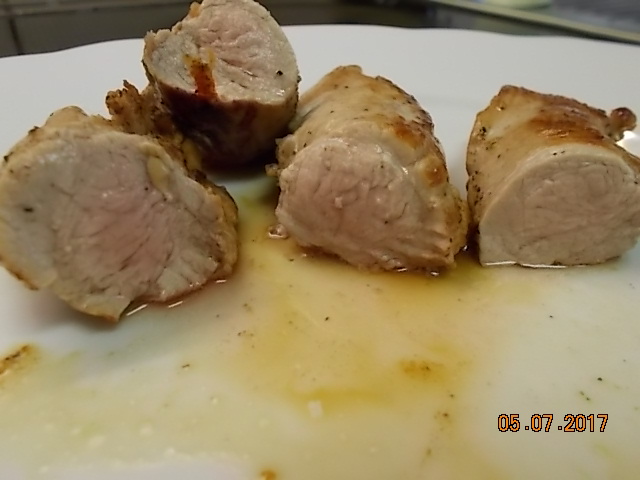 Spanferkel Filet-001.JPG
